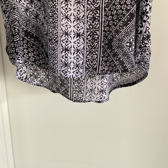 Violet + Claire Tank (L) - Picture 4 of 6